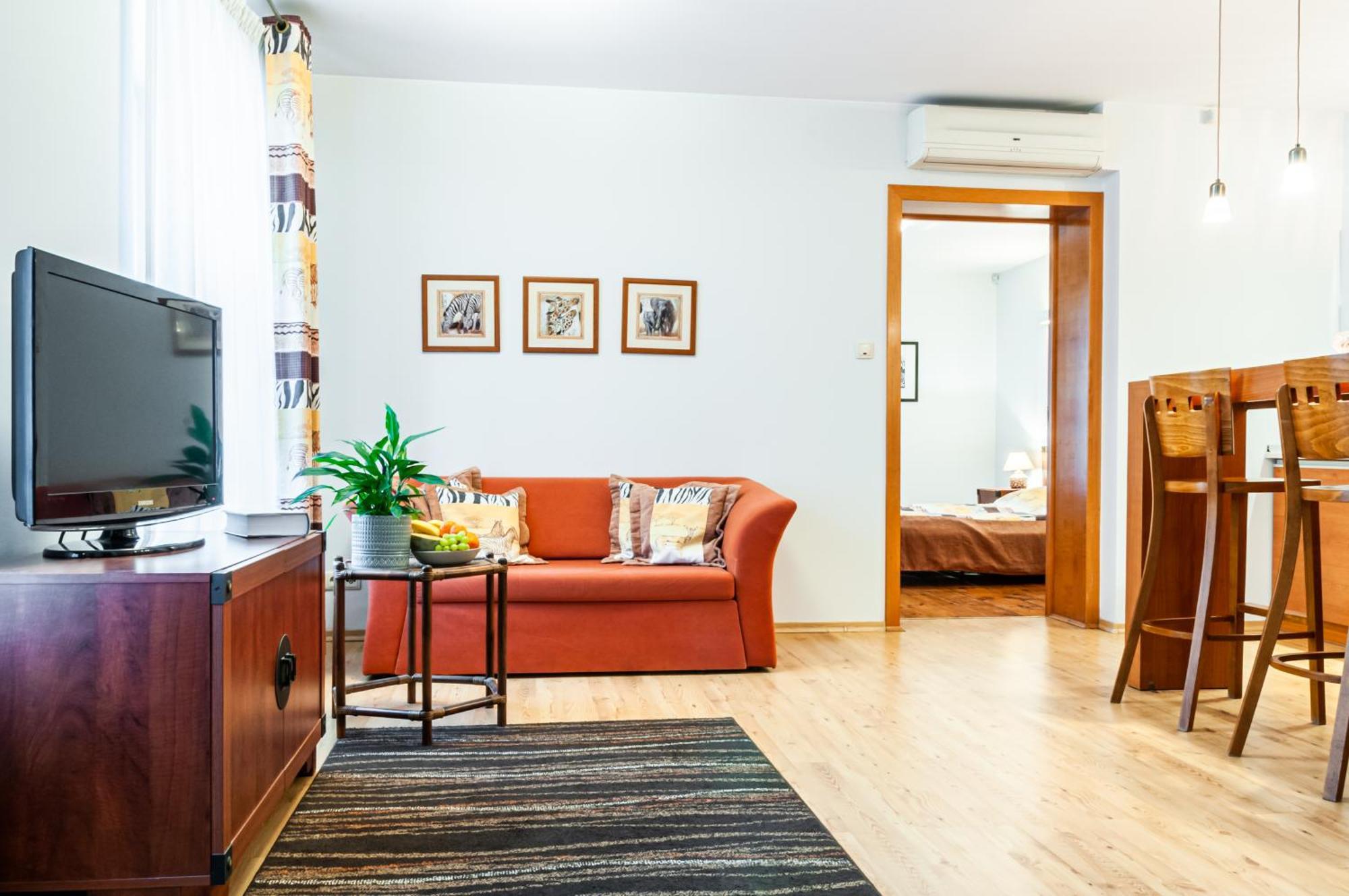 Home & Travel Лодзь Екстер'єр фото